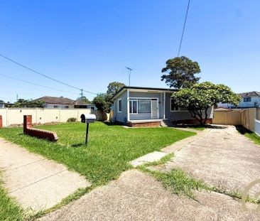 3 Bedroom Family Home, in a Prime Location! - Photo 6