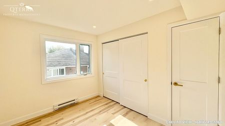 692B Crystal Street, Carson Grove - Carson Meadows, Ottawa, ON - Photo 5