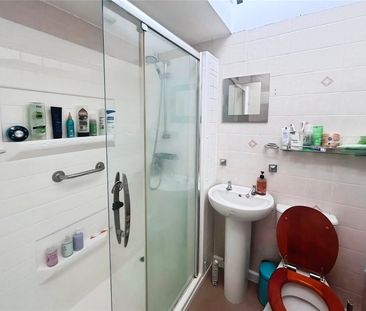Kneller Road, Twickenham, TW2 7DT - Photo 6