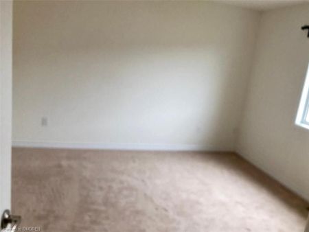For Lease - 905 ORR Court, Kitchener, Ontario - Photo 3