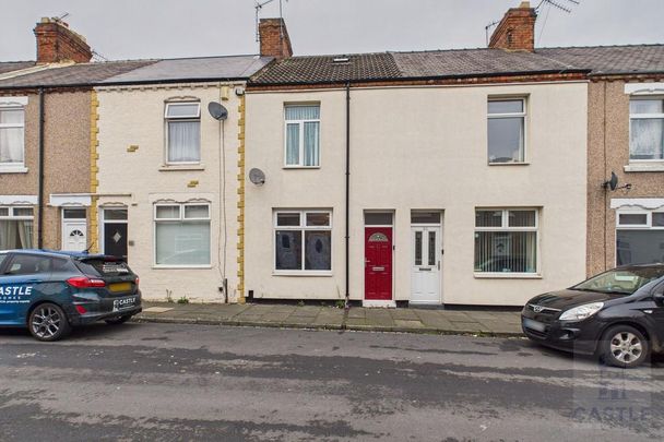 2 bedroom terraced house to rent - Photo 1
