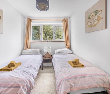 3 bedroom terraced house to rent - Photo 6