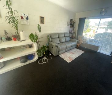 102/11 Mcdonald Crescent - Photo 1