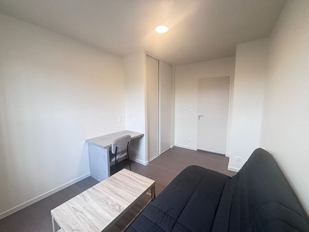 Location Appartement 1 pièce 42m² LE HAVRE 76600 - Photo 2