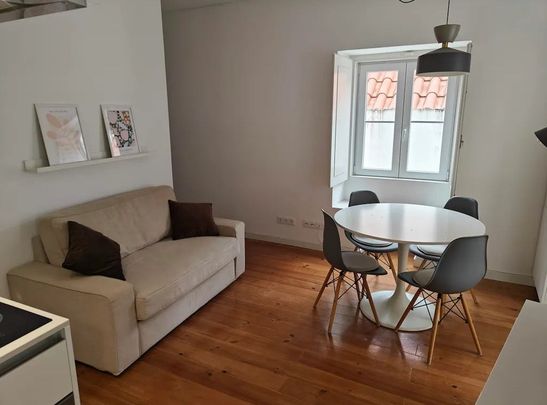 Rua do Salvador, Lisbon, Lisbon 1100-383 - Photo 1