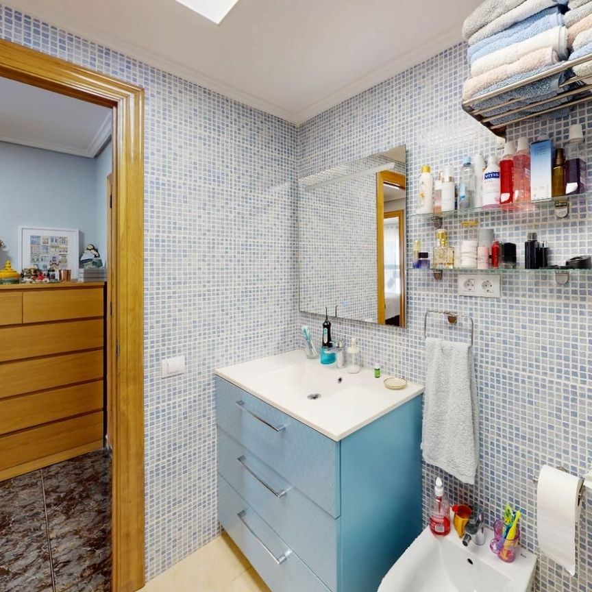 Ático de alquiler en Calle Padre Porta, El Grau - Photo 1