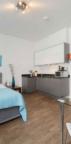 Studio to rent - Photo 1