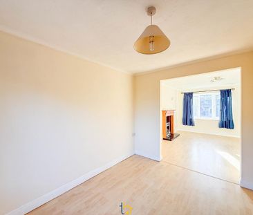 3 bedroom semi-detached house to rent - Photo 5