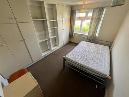 3 bedroom semi-detached house to rent - Photo 3