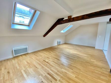 A Louer - Nantes Centre - Appartement 3 Pièces De 66,16 M² (79,49 M² Au Sol) - Photo 2