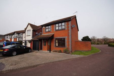 A 3 Bedroom House in Up Hatherley GL51 3YR - Photo 3