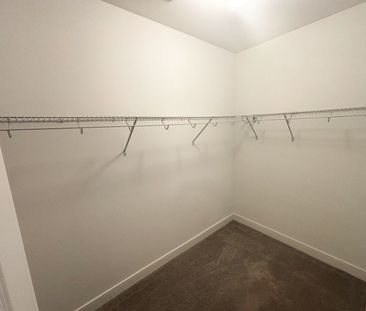 For Lease - 74 Blue Forest Crescent, Barrie, Ontario - Photo 3