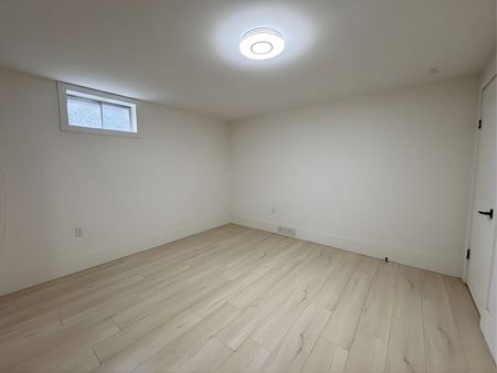 $1,750 / 2 br / 1 ba / 35 Stewart st #basement - Photo 5