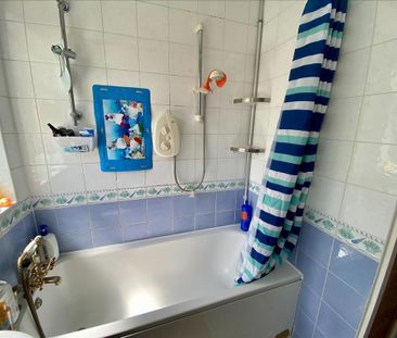 3 bedroom terraced house to rent - Photo 6