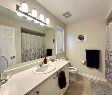 For Lease - 707 Logperch Circle, Barrhaven, Ontario - Photo 4