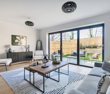 3 bedroom semi-detached house to rent - Photo 2