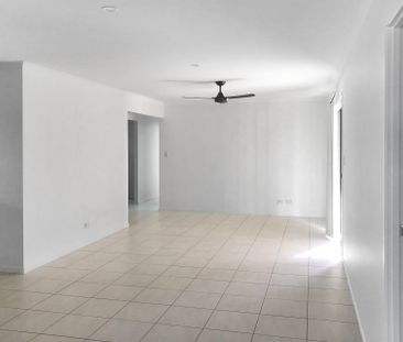 4 Bradman Way, - Photo 1