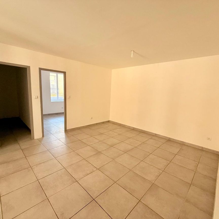 Location Appartement 3 pièces 55m² BEDARIEUX 34600 - Photo 1