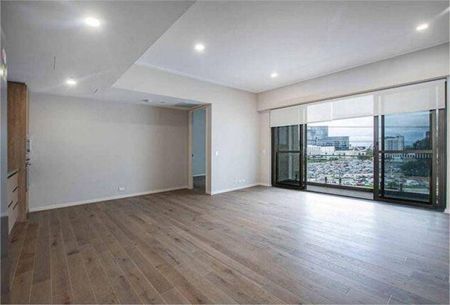 MODERN 2 BEDROOM 2 BATHROOM APARTMENT - Photo 5