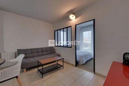 Apartment - Photo 2