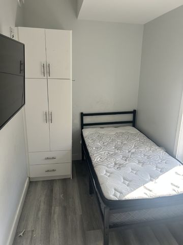 255 Somerset Street East - 8 - Photo 2