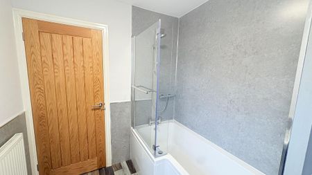 2 bedroom terraced house to rent - Photo 5