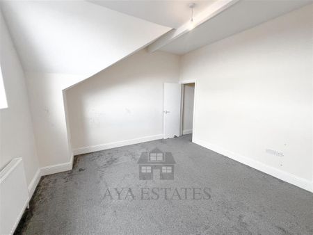 4 bedroom apartment to rent - Photo 5