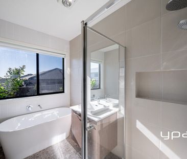 MODERN HOME TICKS ALL YOUR BOXES IN REDSTONE ESTATE - Photo 1