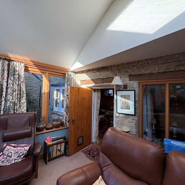 Wembra Lea The Ridings, Leafield, OX29 - Photo 1