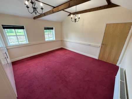 3 bedroom semi-detached bungalow to rent - Photo 2