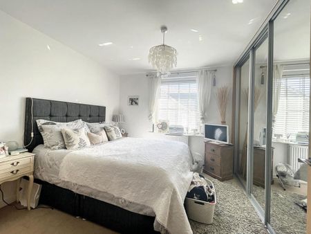 2 bedroom terraced house to rent - Photo 2