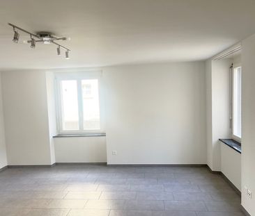 3 1/2 Zimmerwohnung mit Wintergarten im Obachquartier - Photo 2