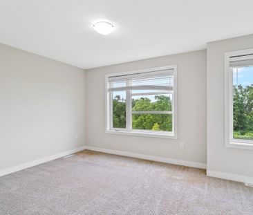 For Lease - 964 West Village Square, London North, Ontario - Photo 5