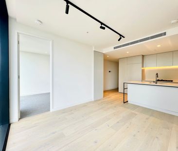Modern 2-Bedroom Apartment with Carpark in Prime South Melbourne Location - Photo 6