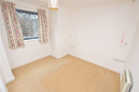 Whitewater Court, Plympton, Plymouth, PL7 - Photo 3