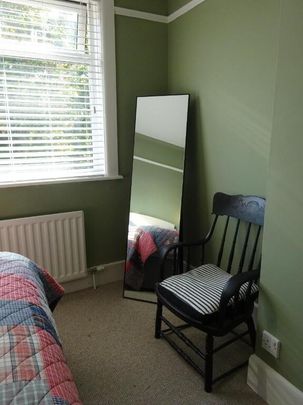 6 Knockbreda Drive, Belfast, BT6 0HJ - Photo 1