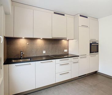 Bel appartement de 4 pièces au 1er étage renové récemment - Photo 4