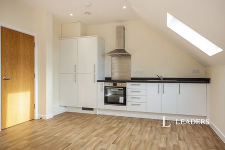 2 bedroom apartment to rent St. Peters Gardens, Marefair, Northampton, Northamptonshire, NN1 - Photo 4