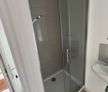 Room in a Shared Flat, Ledbury Road, CR0 - Photo 5