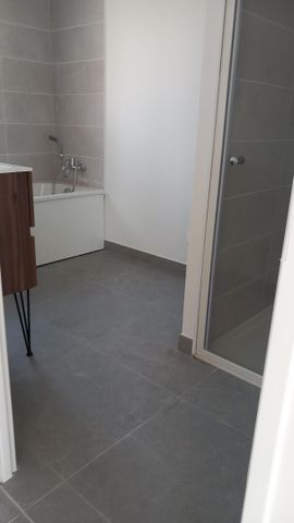 Location Maison 4 pièces 88m² - Photo 2