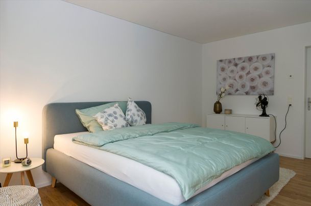 "Familienfreundliche Wohnung mit schönem Innenhof" - Photo 1