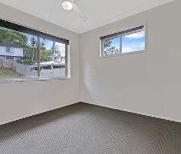 Comfortable 3 Bedroom Home in a Peaceful Location - Photo 5