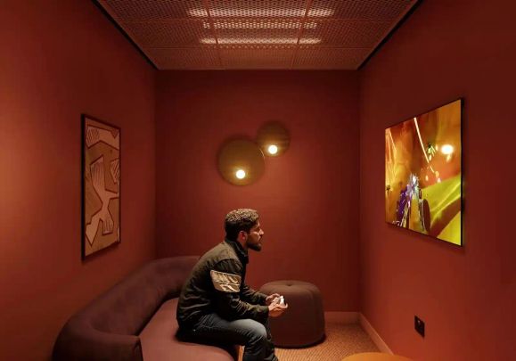 Silver Studio Deluxe - Photo 1