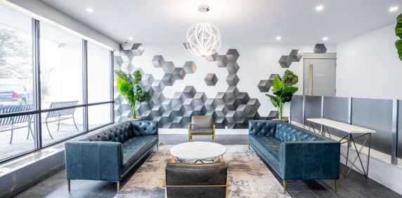 Davisville Village Apartments - Photo 2