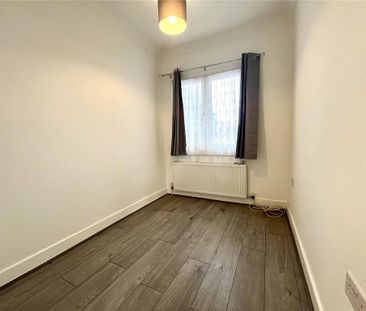 3 bedroom semi-detached house to rent - Photo 6