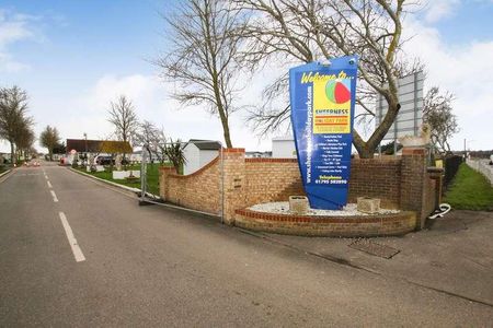 Sheerness Holiday Park, Halfway Road, Minster On Sea, Sheerness, ME12 - Photo 3