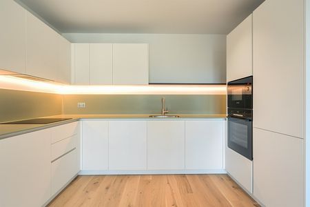 Available from Now - 1 Bed Apartment, Furnished - Photo 5