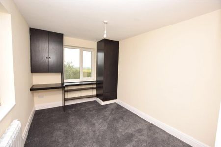 5 bedroom detached house to rent - Photo 5