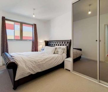 Galley House, Gallions Reach, E16 - Photo 6