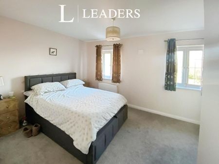 2 bedroom terraced house to rent - Photo 4